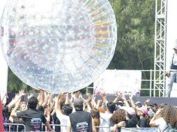 Durante la inauguración de la quinta edición del festival de rock internacional que durará dos días. TWITTER / @CoronaCapital