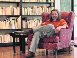 El escritor Dante Medina ganó el reconocimiento gracias a la novelete 'Amor, cuídame de ti'. EL INFORMADOR / A. Ruibal