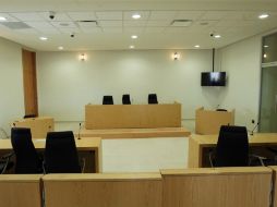 Prescott llevó a cabo un recorrido por las instalaciones de la Sala de Juicios Orales de la UMM EL INFORMADOR / ARCHIVO