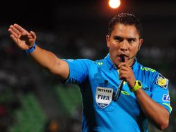 Fernando Guerrero Ramírez estará a cargo del partido de Chivas en el debut de 'Chepo' de la Torre. MEXSPORT / L. Fuentes.