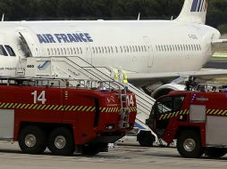 Francia pondrá en marcha el próximo sábado un dispositivo de control sanitario en sus aeropuertos. EFE / P. Campos