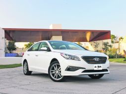 Este coche no se caracteriza por ser el más reactivo en aceleración, sin embargo consume menos gasolina. EL INFORMADOR /