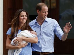 El primogénito de la pareja real es el príncipe Jorge, quien tiene un año de edad. AP / L. Pitarakis