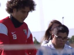 Guillermo y sus compañeros de equipo tuvieron una singular práctica. YOUTUBE / Málaga CF