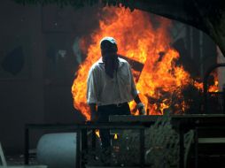 ''Es incongruente exigir la aplicación de la ley con acciones que violentan el Estado de Derecho'', dice Peña. SUN / J. Serratos