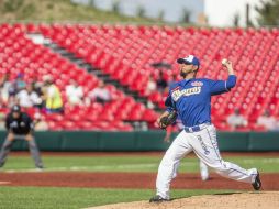 La labor de los lanzadores no fue fácil debido a la incidencia de la luz del sol en el parque. EL INFORMADOR / A. Hernández