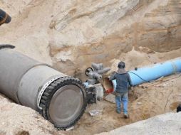 Las conexiones poseen un diámetro de 1.83 metros y si no se diera la recarga de forma paulatina se podrían dañar las tuberías. ESPECIAL /