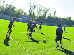 Sin descanso. El equipo del Guadalajara tuvo llamado a Verde Valle para prepararse, sin día libre, para el partido frente al América. ESPECIAL /  CHIVAS