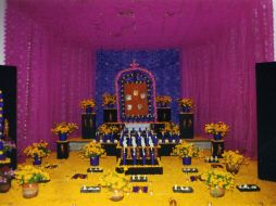 El especialista señala que las tradiciones mexicanas siempre deben estar presentes entre nosotros, enfatizando en el día de muertos. EL INFORMADOR / ARCHIVO.