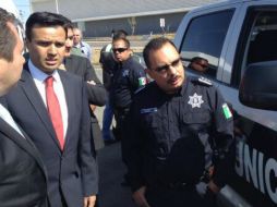 Héctor Robles anunció que durante la gestión de Jesús Guizar (d) en Zapopan se lograron importantes resultados. TWITTER / @PoliciaZapopan