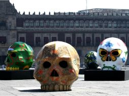 Estas esculturas hechas de acero y cartón miden tres metros de altura y dos y medio de ancho, y pesan 250 kilos. NTX / B. Moncada