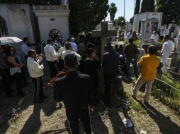 Familiares llevan a mariachi a sus difuntos. EL INFORMADOR / F. Atilano