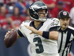 Mark Sánchez entró por el lesionado Nick Foles y lanzó pases para 202 yardas. AP / T. Gutierrez