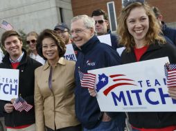 Mitch McConnell líder de la minoría republicana en el Senado en un desfile en Madisonville. AP / J. Scott Applewhite