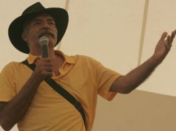 El doctor se deslinda de cualquier declaración hecha por sus familiares y niega que se retire de la lucha. SUN / ARCHIVO