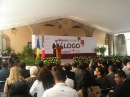 Llama la atención que Castro presumió actividades que le competen al Ayuntamiento tapatío, como la remodelación de Chapultepec. TWITTER / @micasrey