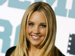 La actriz Amanda Bynes escribió en su cuenta de Twitter algunos mensajes para hablar sobre su situación. EFE / ARCHIVO