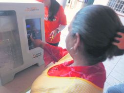 Tecnología. En la elección de 2012, un segmento de la población votó en urnas electrónicas. En 2015 no se utilizarán. EL INFORMADOR /