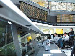 La Bolsa Mexicana de Valores opera en línea con los indicadores bursátiles de Wall Street.  / ARCHIVO