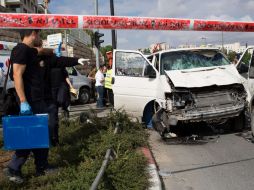 Masalma estrella su vehículo contra tres soldados cerca de un control en Gush Etzion, un conjunto de asentamientos judíos. AFP / M. Kahana