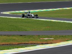 El anuncio del final de Marussia llega dos días después de que se diera a conocer una lista provisional del calendario 2015. EFE / S. Moreira