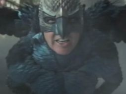 Michael Keaton interpreta a Riggan Thompson, quien a su vez interpretó a Birdman. YOUTUBE / FoxSearchlight