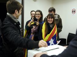 Para Mas, tras estas elecciones el Gobierno español debe reconocer el interés de los ciudadanos catalanes por decidir su propio futuro. AFP / M. Medina