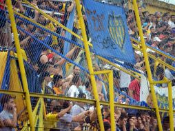 Los partidos en aquel país sólo se juegan con aficionados locales. FACEBOOK / Dock Sud