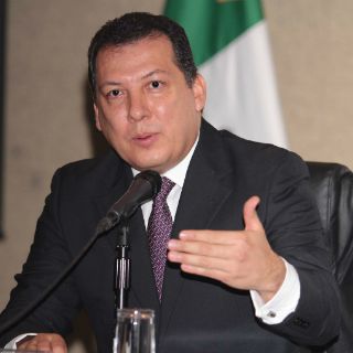 Circula predictamen con no reelección de Plascencia