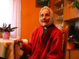 Janina Kolkiewicz, despertó dentro de una bolsa para cadáveres en un tanatorio de Ostrów Lubelski. TWITTER / @cnfocus