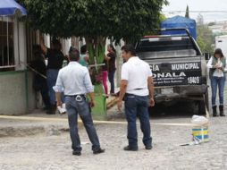 Tras la agresión, varios vecinos asistieron al lesionado, para después llevarlo a recibir atención médica. EL INFORMADOR / ARCHIVO