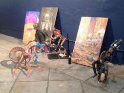 El colectivo Graffdekraft retoma el concepto de calavera revolucionaria de José Guadalupe Posada y la enfrenta al progreso. TWITTER / GraffdeKraft