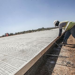 Derrame en obras de Macrolibramiento contamina presa