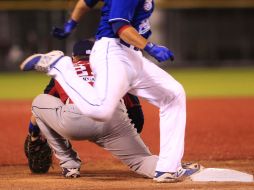 Un sencillo de el 'Mosco' Arrendondo impulsó a Arrendo para marcar la carrera de la victoria de Charros. EL INFORMADOR / M. Vargas