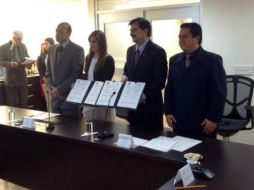 Imagen de la firma de convenio entre la UdeG y el Itei. TWITTER / @udg_oficial