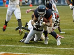 Matt Forte corre para dos anotaciones en el tercer cuarto para asegurar la victoria. AFP / D. Banks