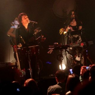 León Larregui arremete contra los Grammy Latinos