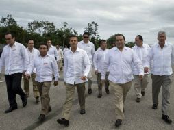 Peña Nieto anunciará modificaciones a los municipios en materia de seguridad y justicia. Ayer inauguró una carretera en Campeche. SUN / Presidencia