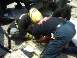 Los lesionados son trasladados a varios hospitales de la capital, en vehículos particulares y ambulancias de Cruz Roja. EL INFORMADOR / ARCHIVO