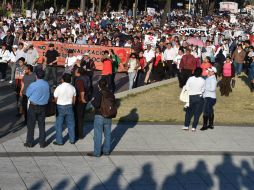 La movilización se da en el marco del inicio del tercer año de gobierno del Presidente Enrique Peña Nieto. AFP / Y. Cortez