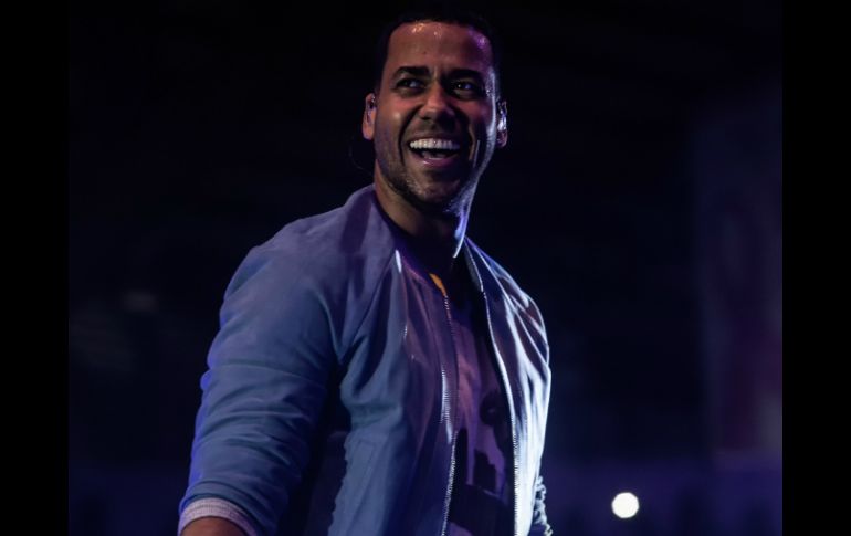 Santos ganó el premio American Music Award como  Artista Latino Favorito y es el disco latino más vendido en 2014. EL INFORMADOR / ARCHIVO.
