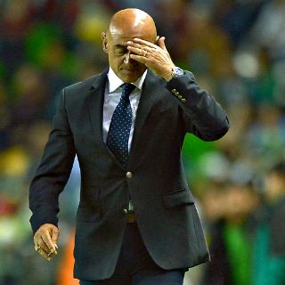 Puebla anuncia salida de 'Chelís' de la dirección técnica