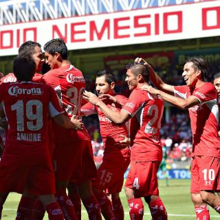 Diablos y Tigres, por el primer golpe