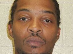 La Policía dice que el agente que disparó temía que el sospechoso estuviera armado durante el enfrentamiento. EFE / Departamento correccional de Arizona