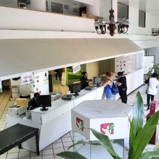 Bancos y telefónicas, los grandes sustentos de Correos de México