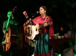 El arpa, trompeta y requinto, además de la voz de Lula, cautivó a los presentes. EL INFORMADOR / E. Flores