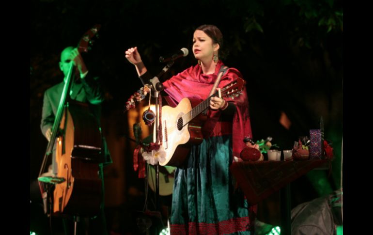 El arpa, trompeta y requinto, además de la voz de Lula, cautivó a los presentes. EL INFORMADOR / E. Flores