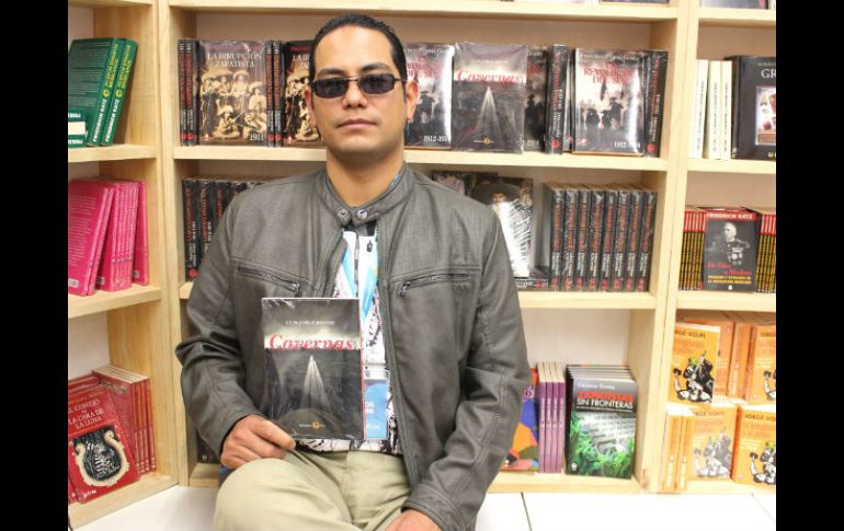 En la FIL, Boone presentó su más reciente libro: 'Cavernas', de Editorial Era. ESPECIAL / Mar Adentro