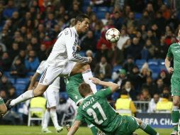 Cristiano Ronaldo logró de penalti el primer tanto del conjunto madridista y el quinto del curso continental. AP / A. Kudacki
