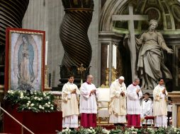 El Papa Francisco oficia una misa con motivo del día de la Virgen de Guadalupe en la basílica de San Pedro en el Vaticano. EFE / F. Frustaci